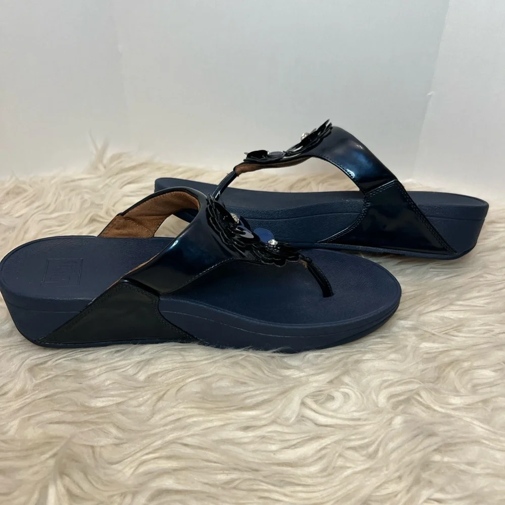FitFlop‎ Lulu Flower Patent Toe-Thongs Meteor Blue Size 9